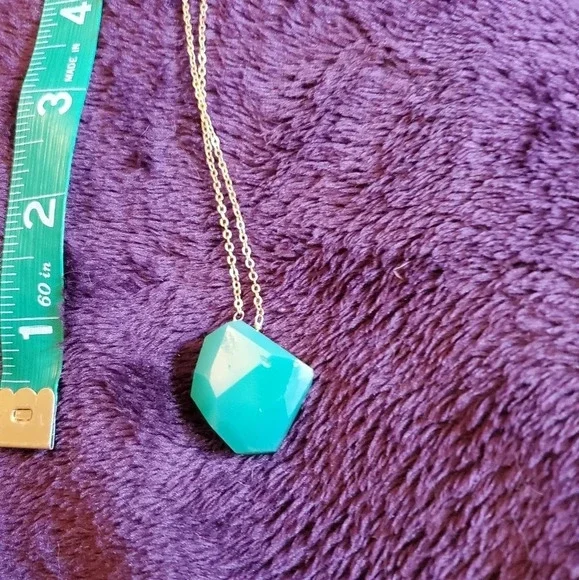 0235. Sweet little Chrysoprase Geode necklace w/a gold fill chain ~ Beautiful!! - Picture 4 of 5